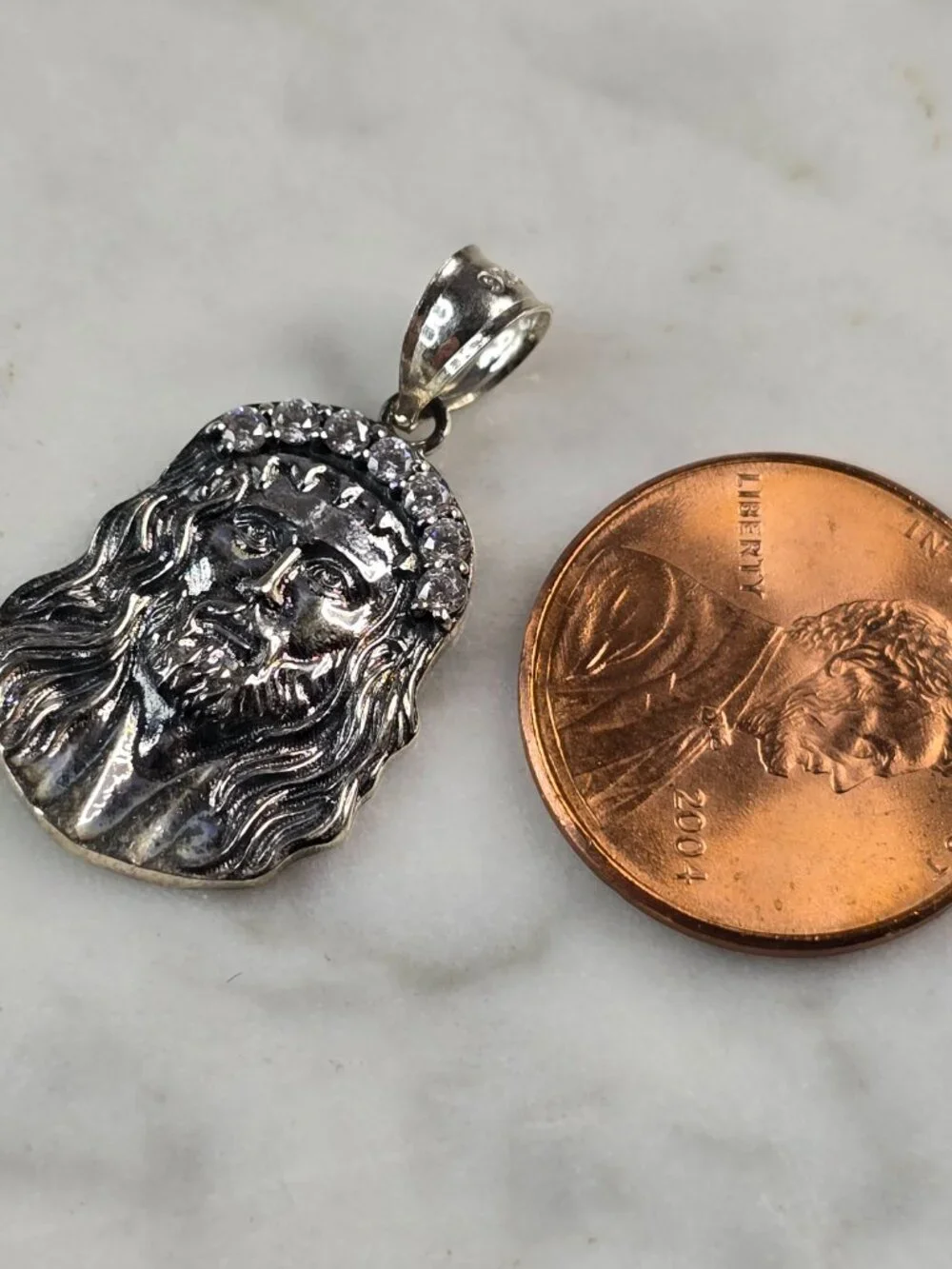 Womens Vintage Estate Sterling Silver CZ Jesus Pendant 1.6g E4171